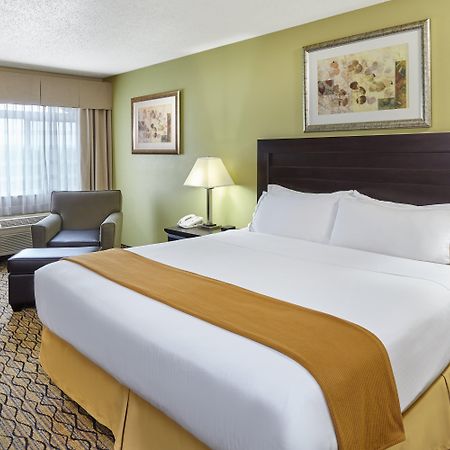 Holiday Inn Express & Suites Chicago-Libertyville By Ihg Εξωτερικό φωτογραφία